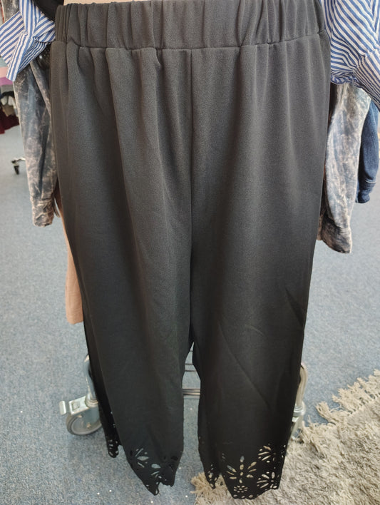 Black pull on stretch dress pants with floral trim size 3x