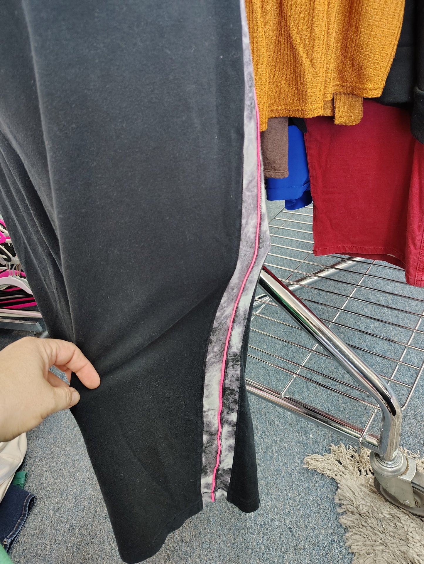 Catherines yoga capri lounge pants black size 4x